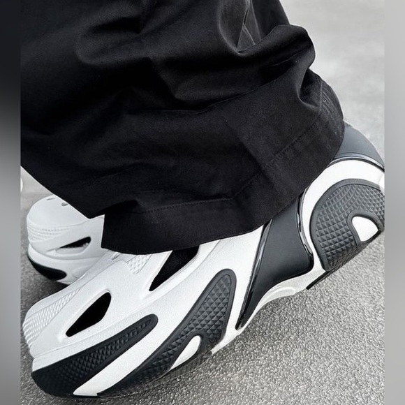 ✨Host Pick✨Bubble Crocs Classic Clog White M6/W8 - Picture 4 of 7